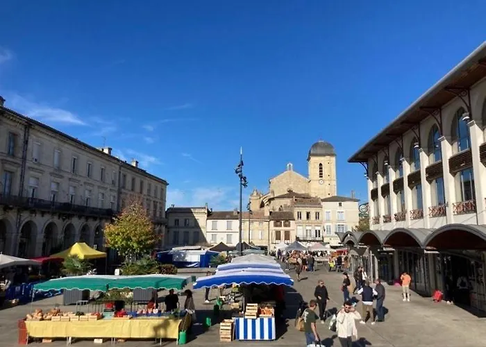 Superbe T3 Dans Le Quartier Historique De *